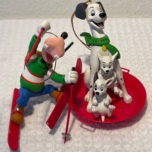 Vintage Disney 101 Dalmatians and Goofy Skiing
